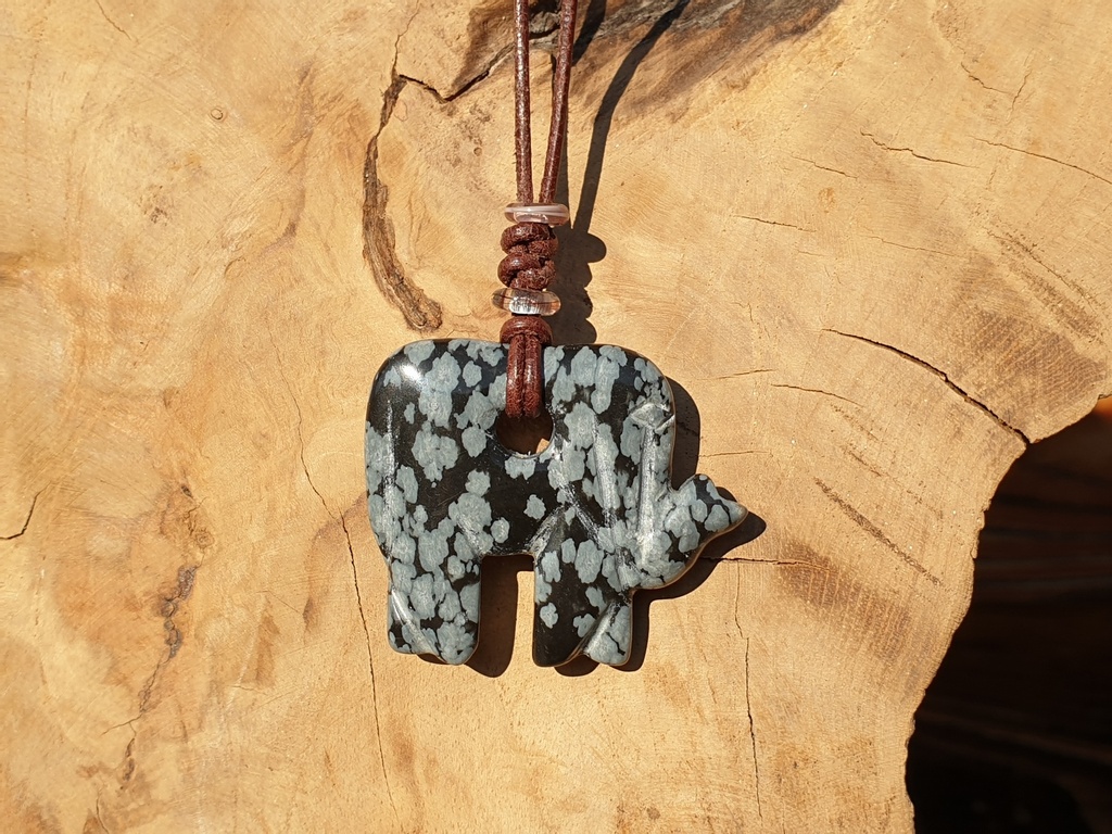 Schneeflockenobsidian Lederkette