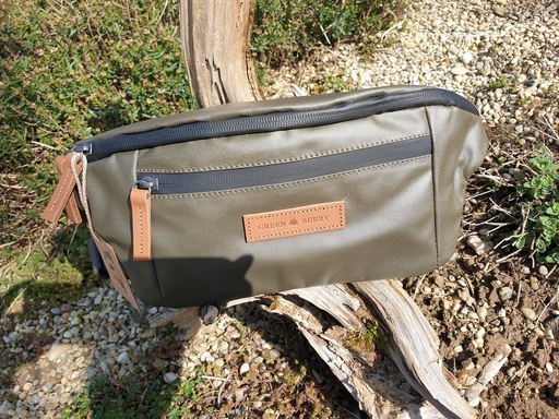 [BfL-5916-30] Waterproof Aviator Hüfttasche Oliv