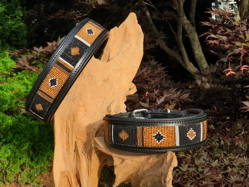 Perlenhalsband Afrika